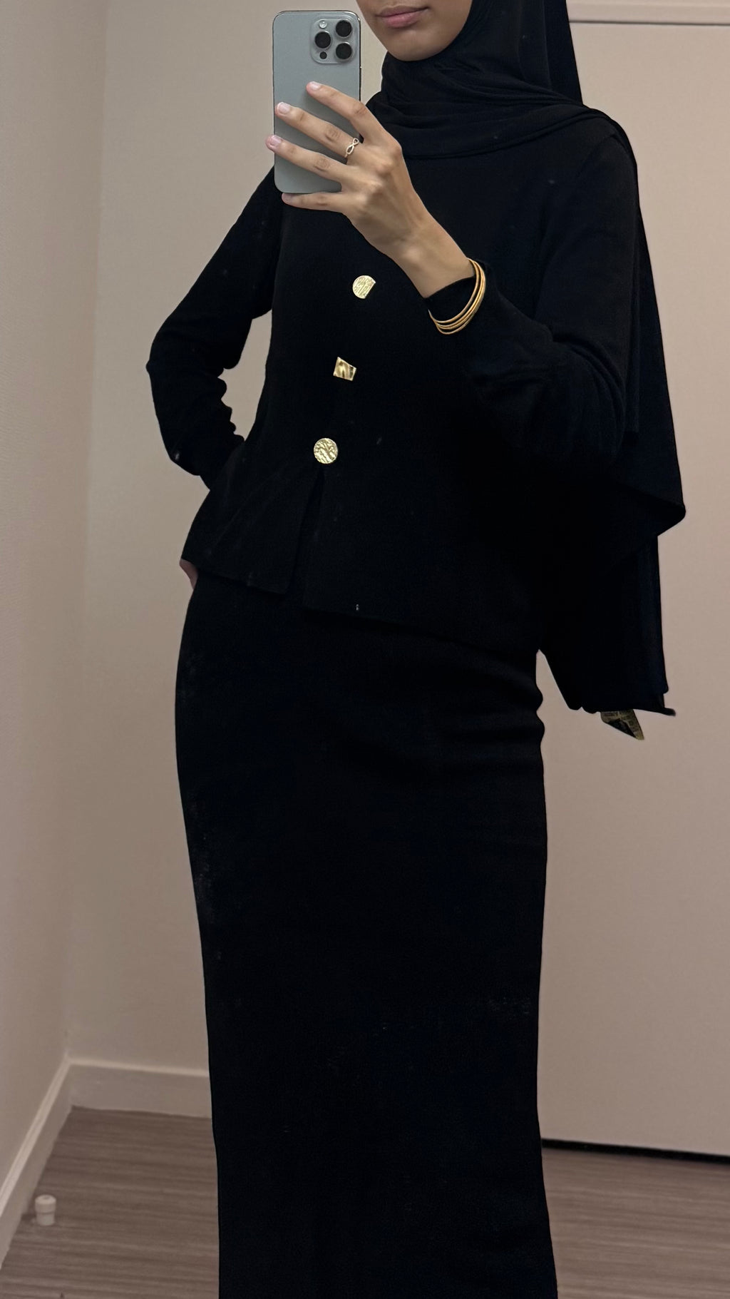 Ensemble (gilet sans manche + jupe)