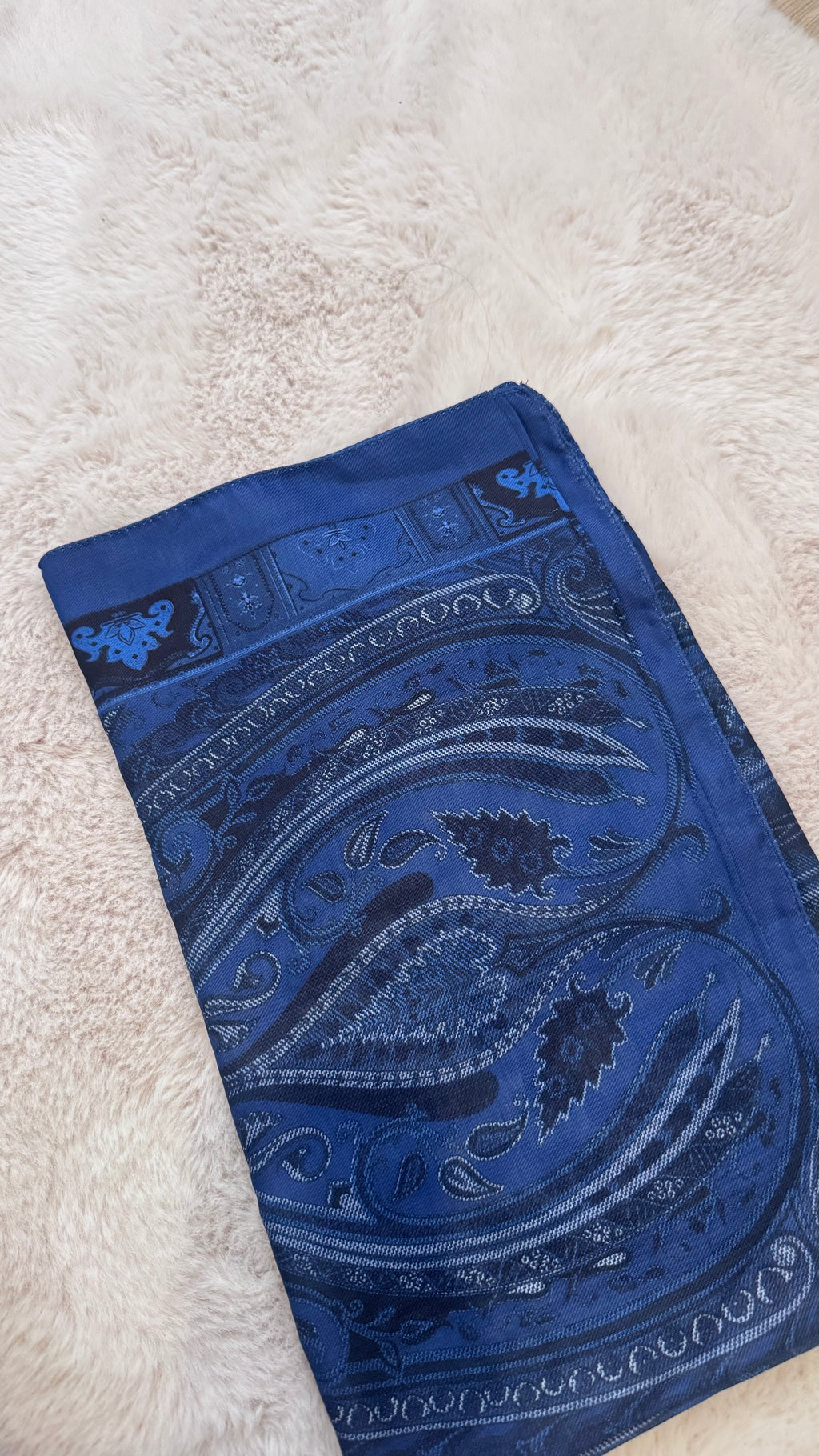 Hijab Bleu Roi